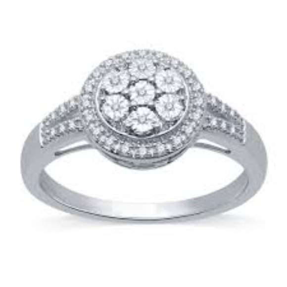 1/10 CT. T.W. Genuine Diamond Cluster Cocktail Ring in Sterling Silver Size 7 - Picture 4 of 5